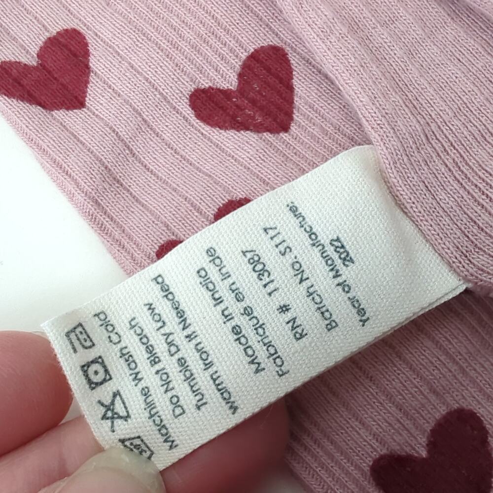 Kate Quinn Organic Baby Blanket Pink Red Hearts‎  Natural Fiber Cotton Swaddle - Picture 2 of 4